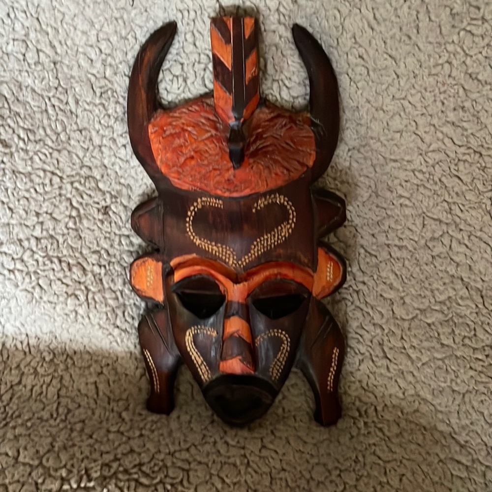 Decorative mask